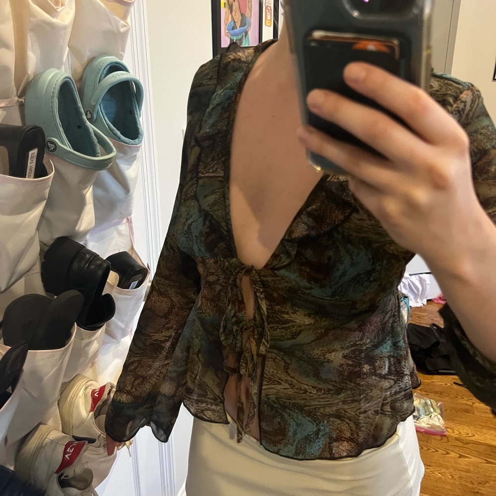 Thrifted Vintage Top - Picture 4 of 4
